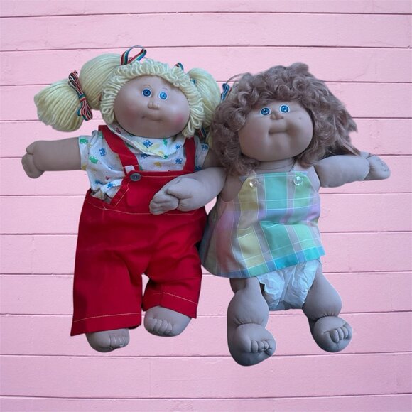 Vintage Cabbage Patch Kids Bundle Blonde Cornsilk Blue Eyes 1980s Dolls - Picture 1 of 9